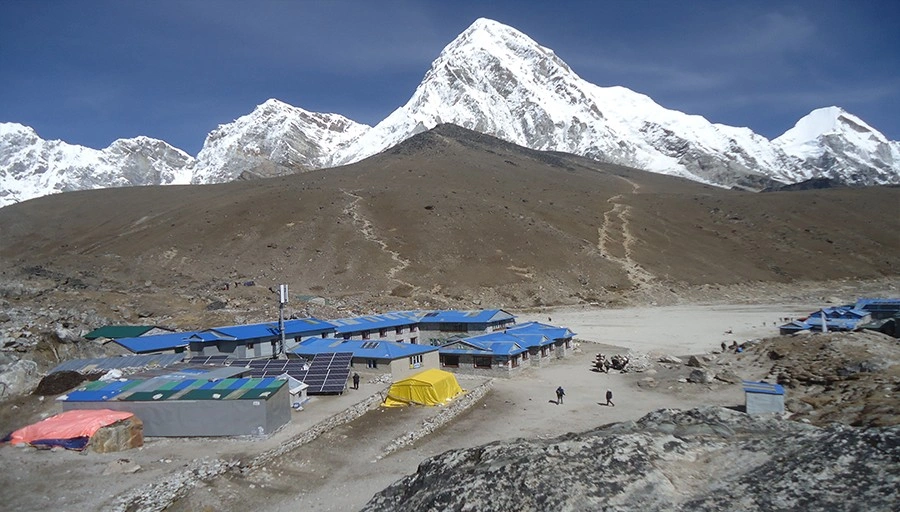Island Peak Climbing Vs Lobuche East Peak