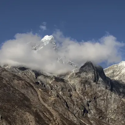 Biha û Zehmetiya Lûtkeya Girava Peak Lobuche